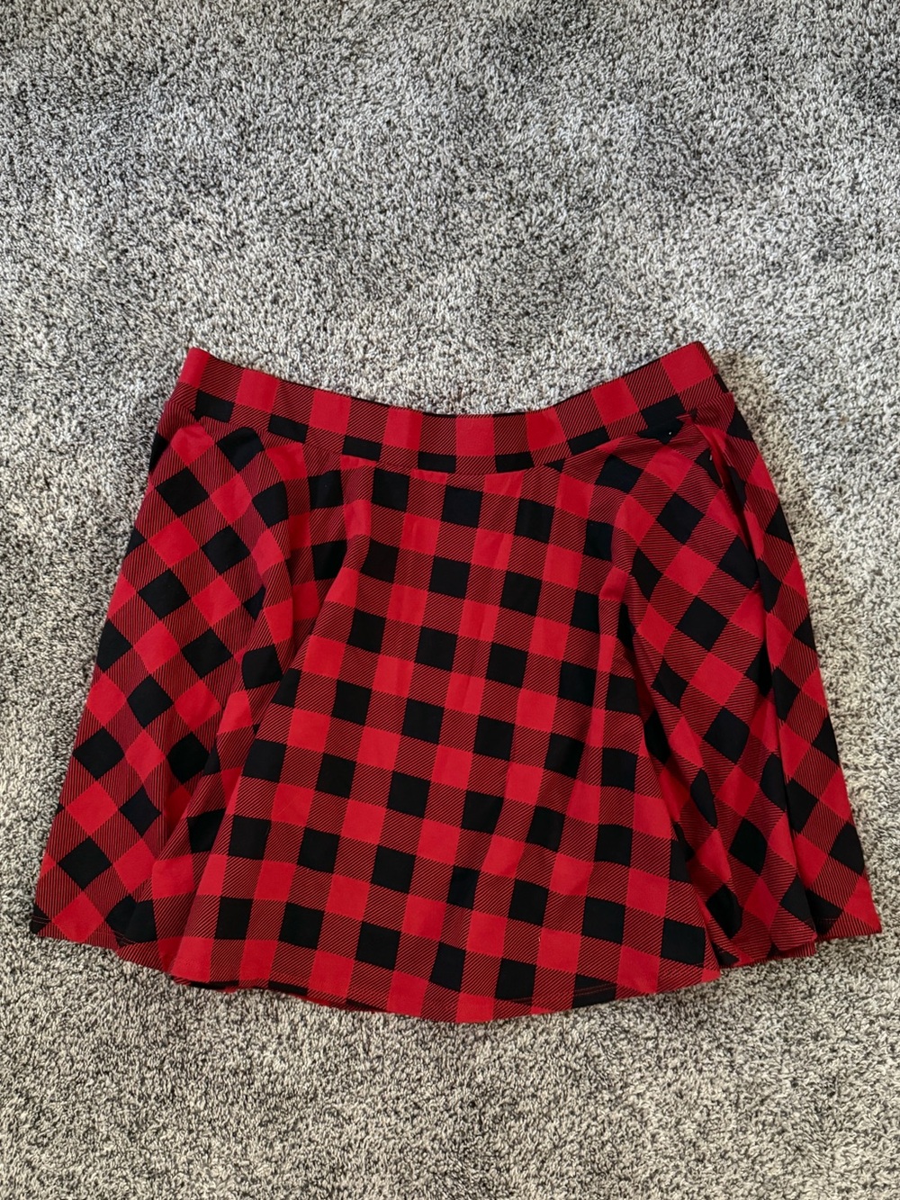 Hot Topic Red and Black Plaid Skirt With Pockets Size 2X
